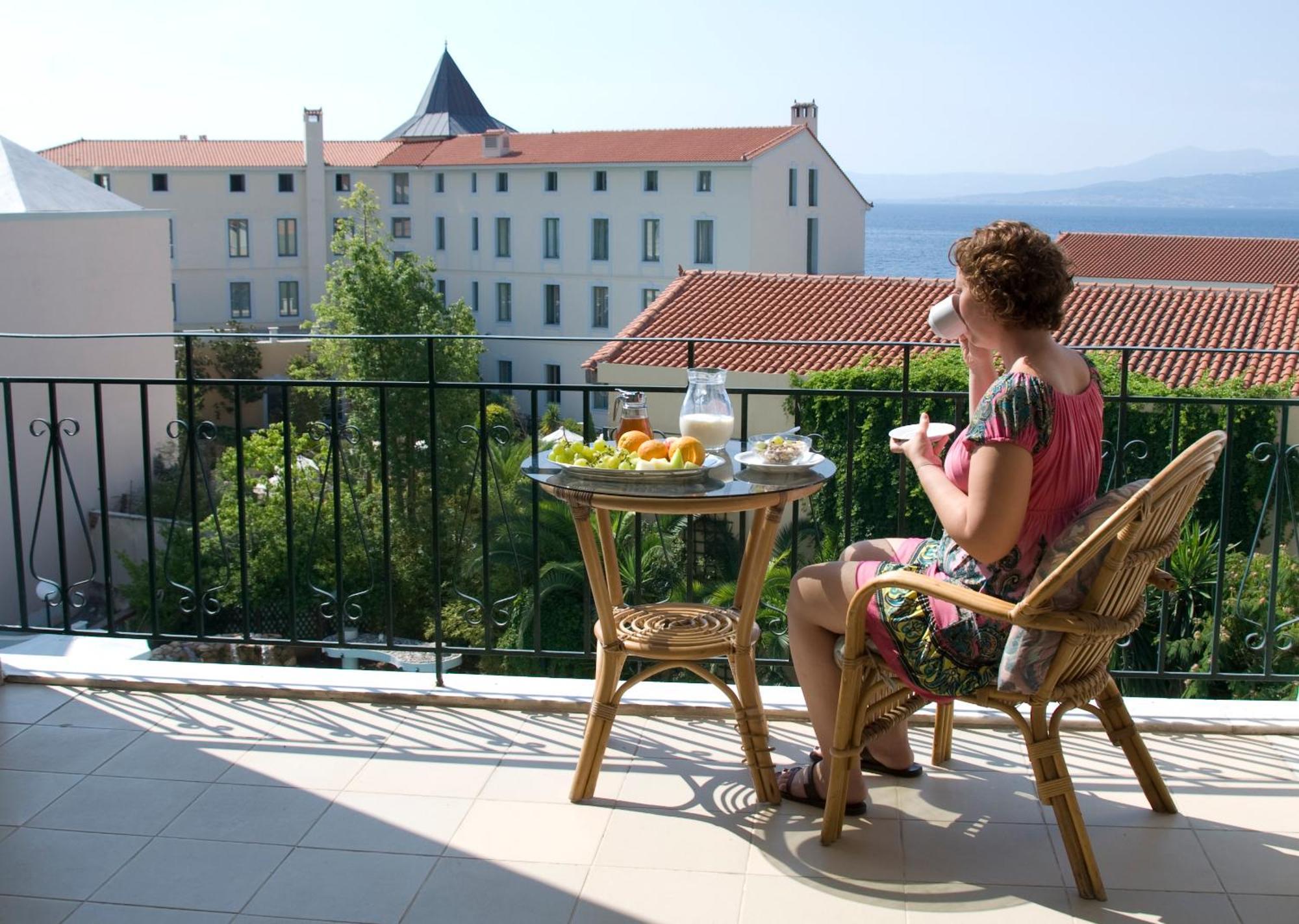Kentrikon Hotel & Spa Loutra Edipsou  Eksteriør billede