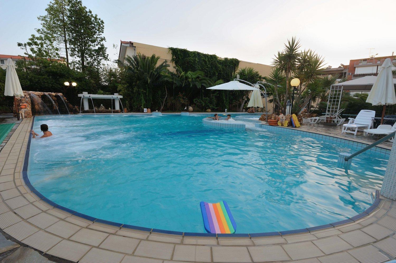 Kentrikon Hotel & Spa Loutra Edipsou  Eksteriør billede